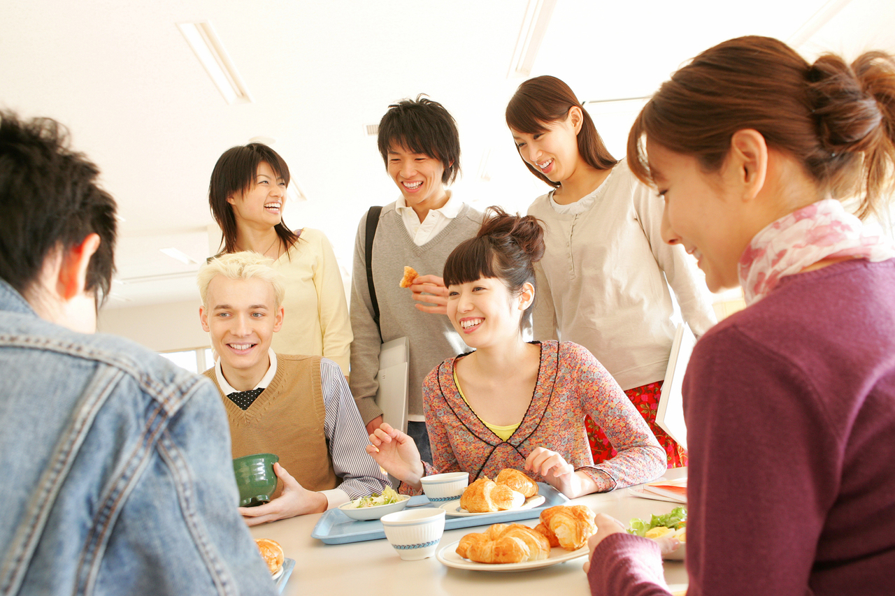 お寺で食事会